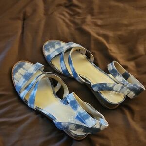 Vince Camuto Blue Tie-Dye Sandals